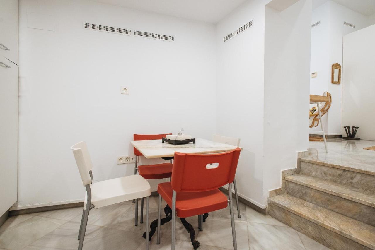 Apartamento Cerca De La Catedral Sevilha Exterior foto